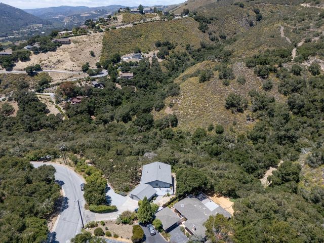 471 Country Club Drive, Carmel Valley, CA 93924