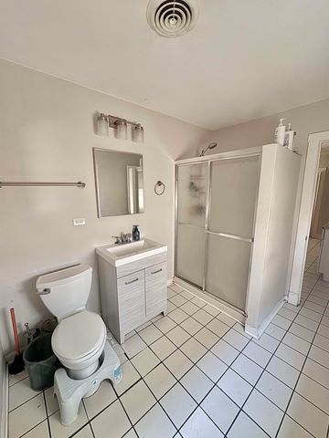 3338 N Oriole Avenue, Chicago, IL 60634
