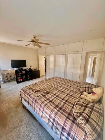 3338 N Oriole Avenue, Chicago, IL 60634