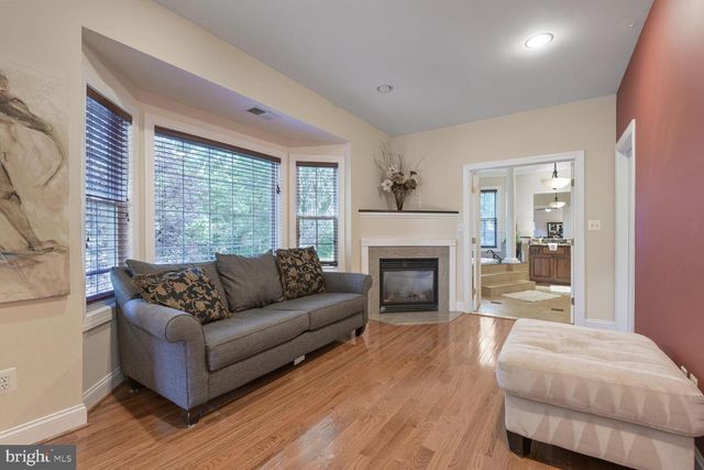 4113 WOODLAND RD, Annandale, VA 22003