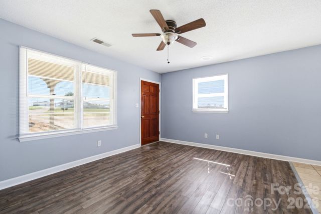 7537 Old Plank Road, Stanley, NC 28164