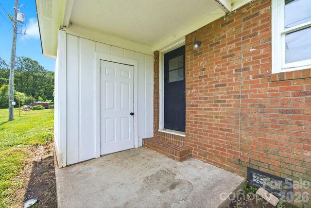 7537 Old Plank Road, Stanley, NC 28164