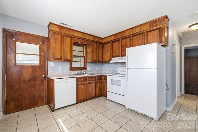7537 Old Plank Road, Stanley, NC 28164