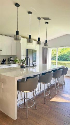 388 Carrington Dr 0, Weston, FL 33326