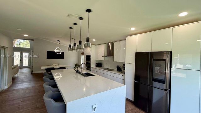 388 Carrington Dr 0, Weston, FL 33326