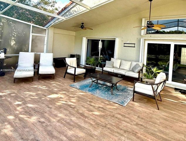 388 Carrington Dr 0, Weston, FL 33326