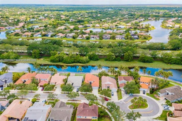 388 Carrington Dr 0, Weston, FL 33326