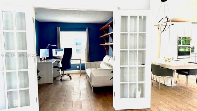 388 Carrington Dr 0, Weston, FL 33326