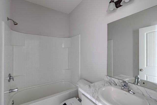 253 Brightleaf Circle, Hinesville, GA 31313