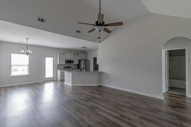 253 Brightleaf Circle, Hinesville, GA 31313