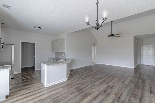 253 Brightleaf Circle, Hinesville, GA 31313