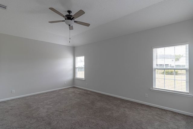 253 Brightleaf Circle, Hinesville, GA 31313