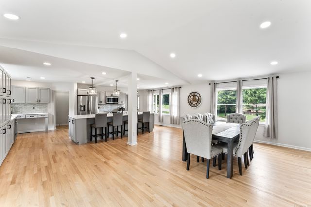 11 Sagamore Drive, Seymour, CT 06483