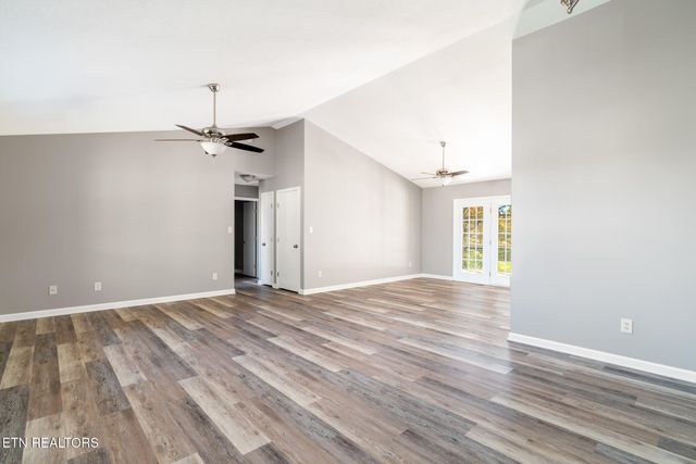 547 Gazebo Overlook Drive, Seymour, TN 37865