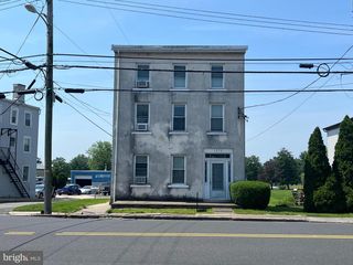 1272 PHILADELPHIA #2ND FLOOR, Boyertown, PA 19512