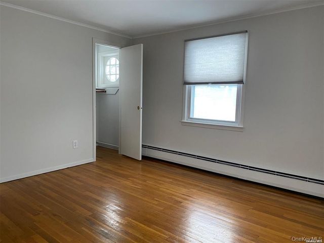 50 Grand Place, East Northport, NY 11731