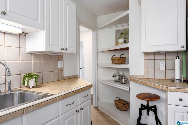 612 STRATHMORE ROAD, Birmingham, AL 35213