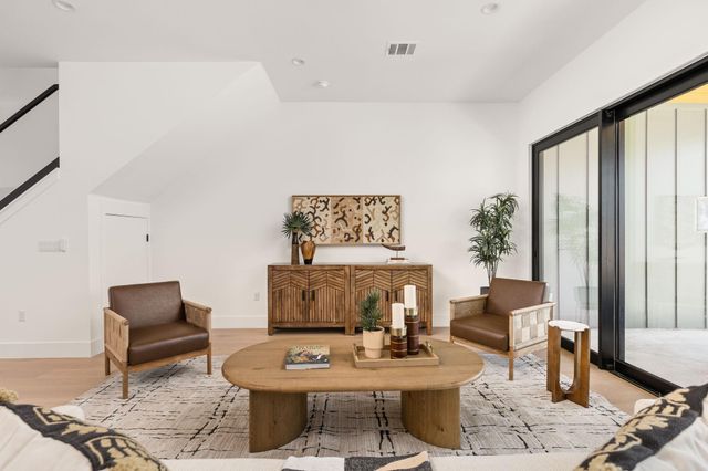 1610 Harvey ST 1, Austin, TX 78702