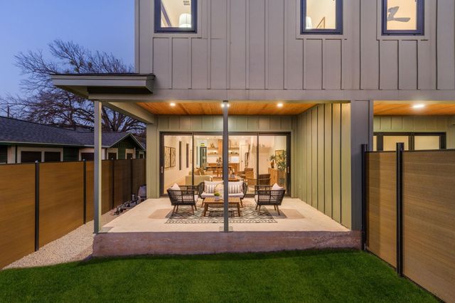 1610 Harvey ST 1, Austin, TX 78702