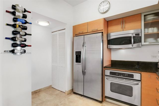 31 SE 5th Street 3812, Miami, FL 33131
