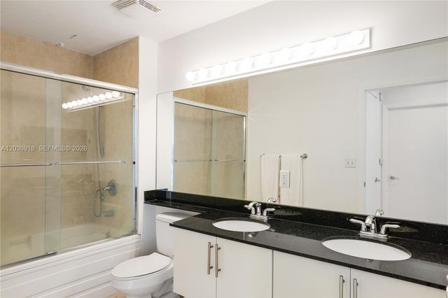 31 SE 5th Street 3812, Miami, FL 33131