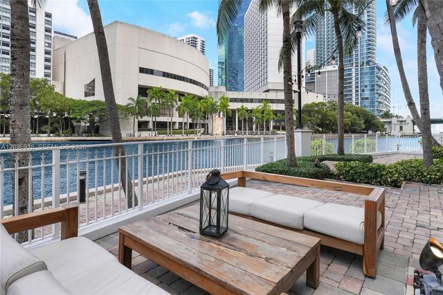 31 SE 5th Street 3812, Miami, FL 33131