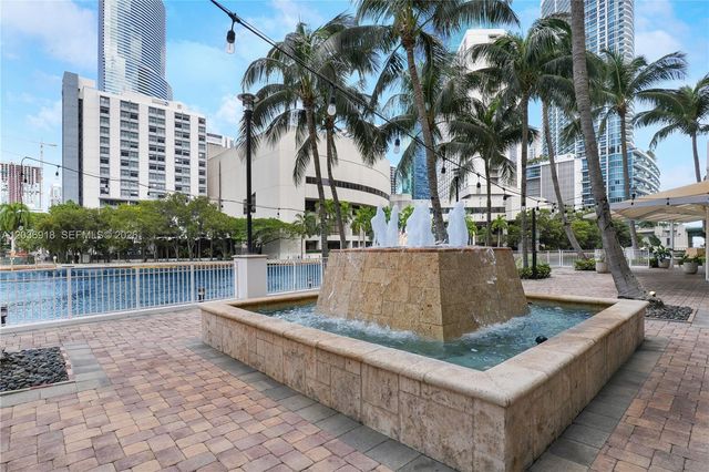31 SE 5th Street 3812, Miami, FL 33131
