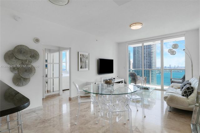 31 SE 5th Street 3812, Miami, FL 33131
