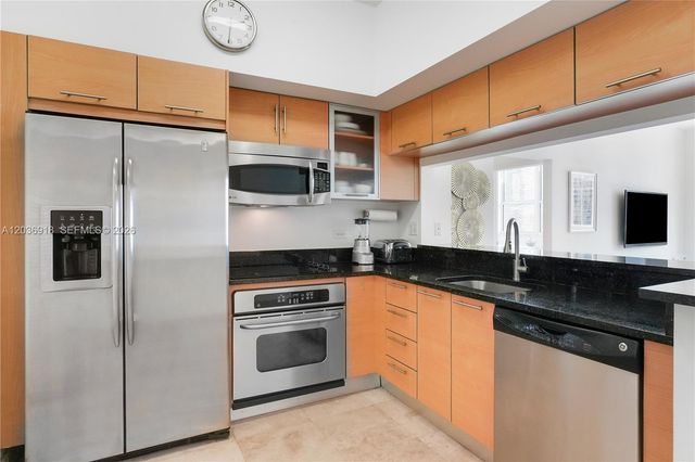 31 SE 5th Street 3812, Miami, FL 33131