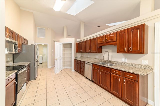 9611 SW 45TH AVENUE, Ocala, FL 34476