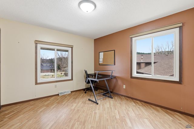 3413 MONARCH CT, Rapid City, SD 57702