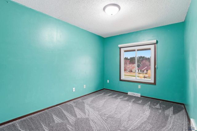 3413 MONARCH CT, Rapid City, SD 57702