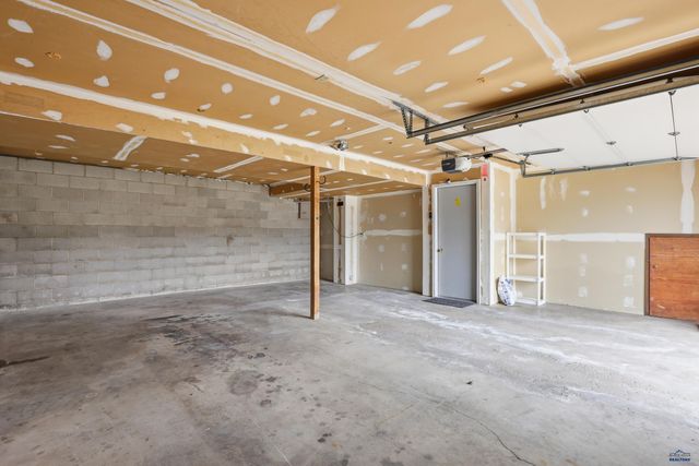 3413 MONARCH CT, Rapid City, SD 57702