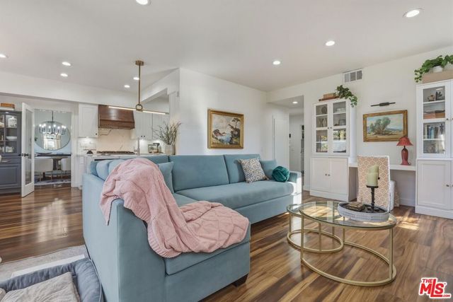 7619 W 85th Street, Playa Del Rey, CA 90293