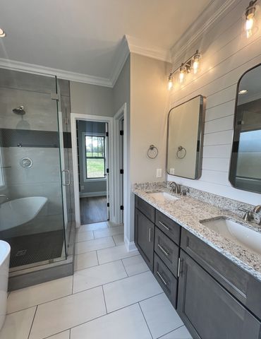 568 Hiwassee Rd, Lebanon, TN 37087