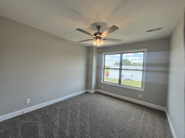 568 Hiwassee Rd, Lebanon, TN 37087