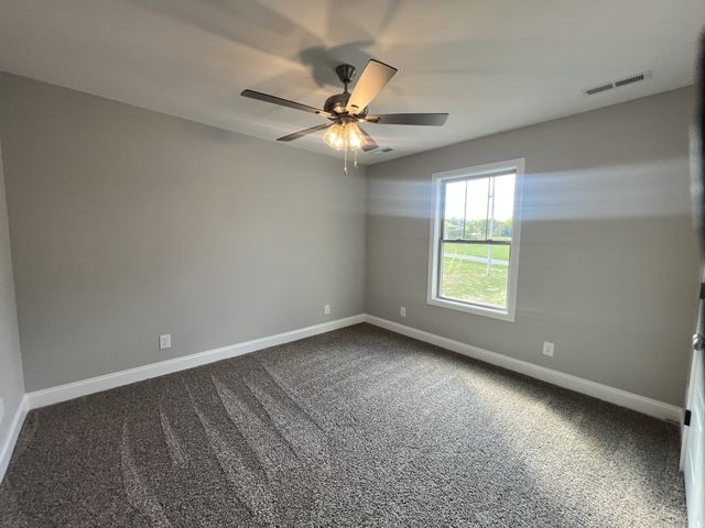 568 Hiwassee Rd, Lebanon, TN 37087