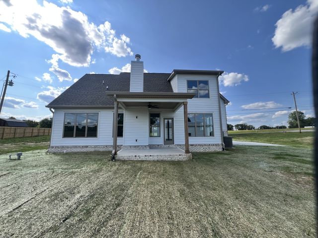 568 Hiwassee Rd, Lebanon, TN 37087