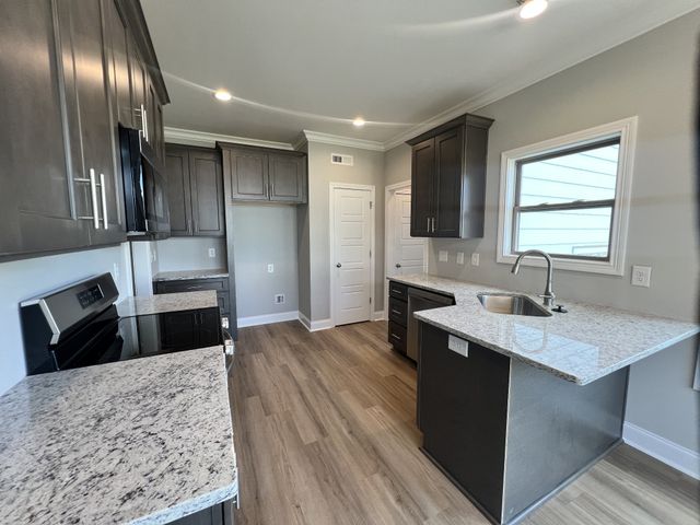 568 Hiwassee Rd, Lebanon, TN 37087