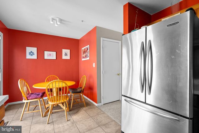 802 HR DR SE, Washington, DC 20032