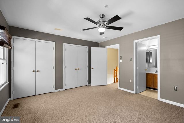 802 HR DR SE, Washington, DC 20032