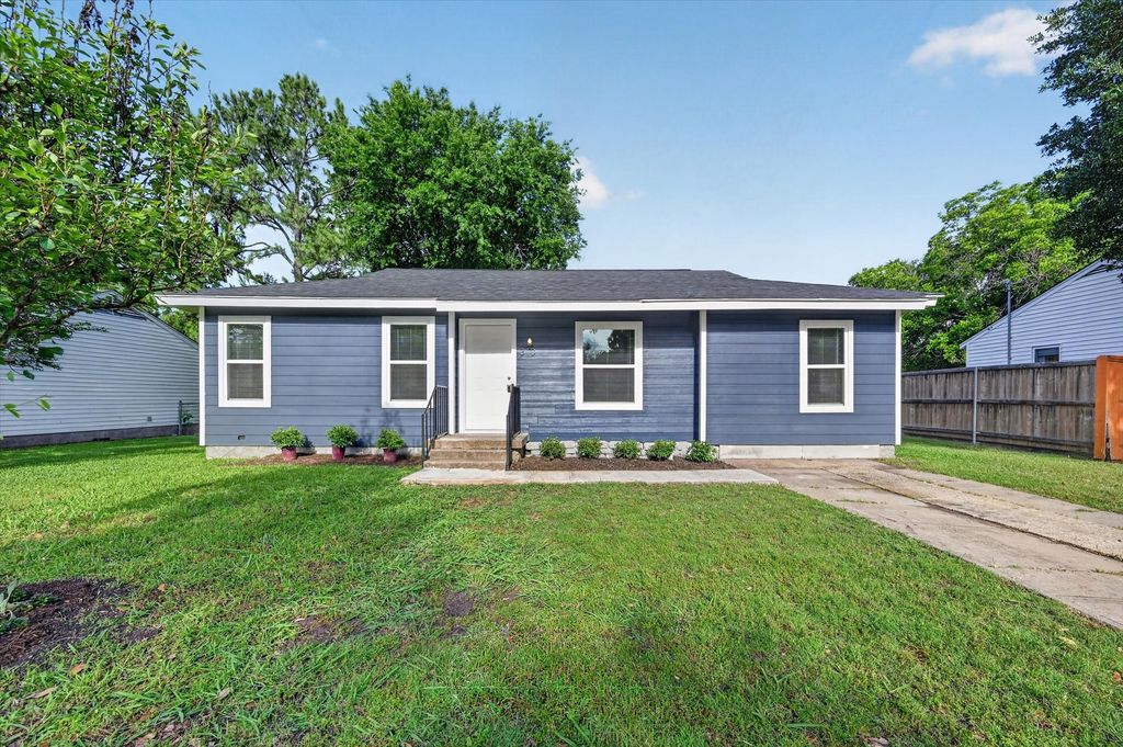 310 S 2nd Street, Wylie, TX 75098