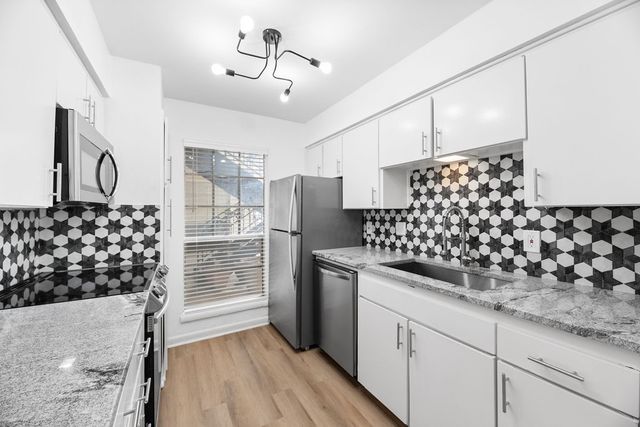 4901 Bryce Avenue 9, Fort Worth, TX 76107