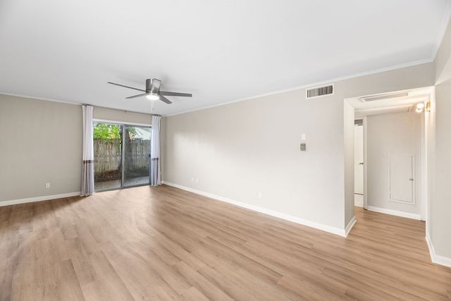 4901 Bryce Avenue 9, Fort Worth, TX 76107