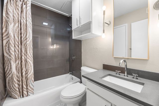 4901 Bryce Avenue 9, Fort Worth, TX 76107