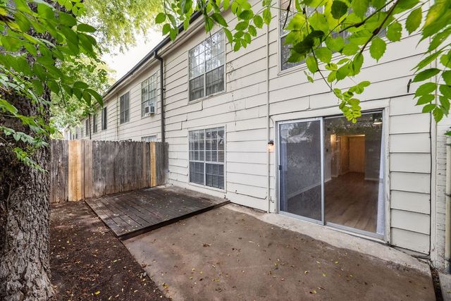 4901 Bryce Avenue 9, Fort Worth, TX 76107