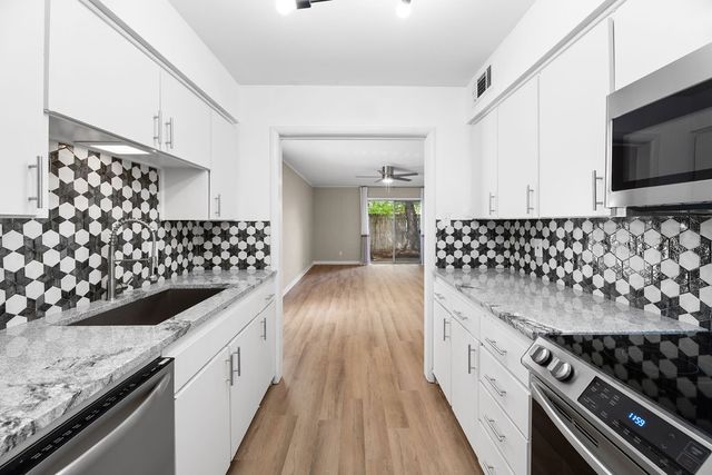4901 Bryce Avenue 9, Fort Worth, TX 76107