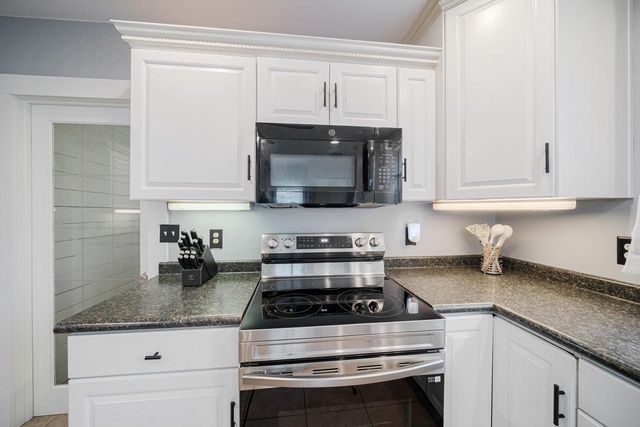 715 N HARRIMAN STREET, Appleton, WI 54911