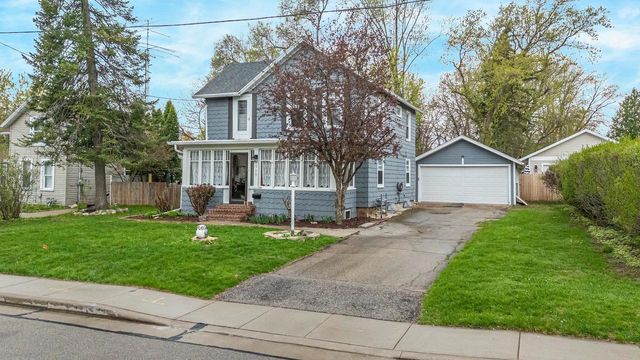 715 N HARRIMAN STREET, Appleton, WI 54911