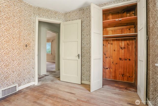 8552 31st Avenue NW, Seattle, WA 98117